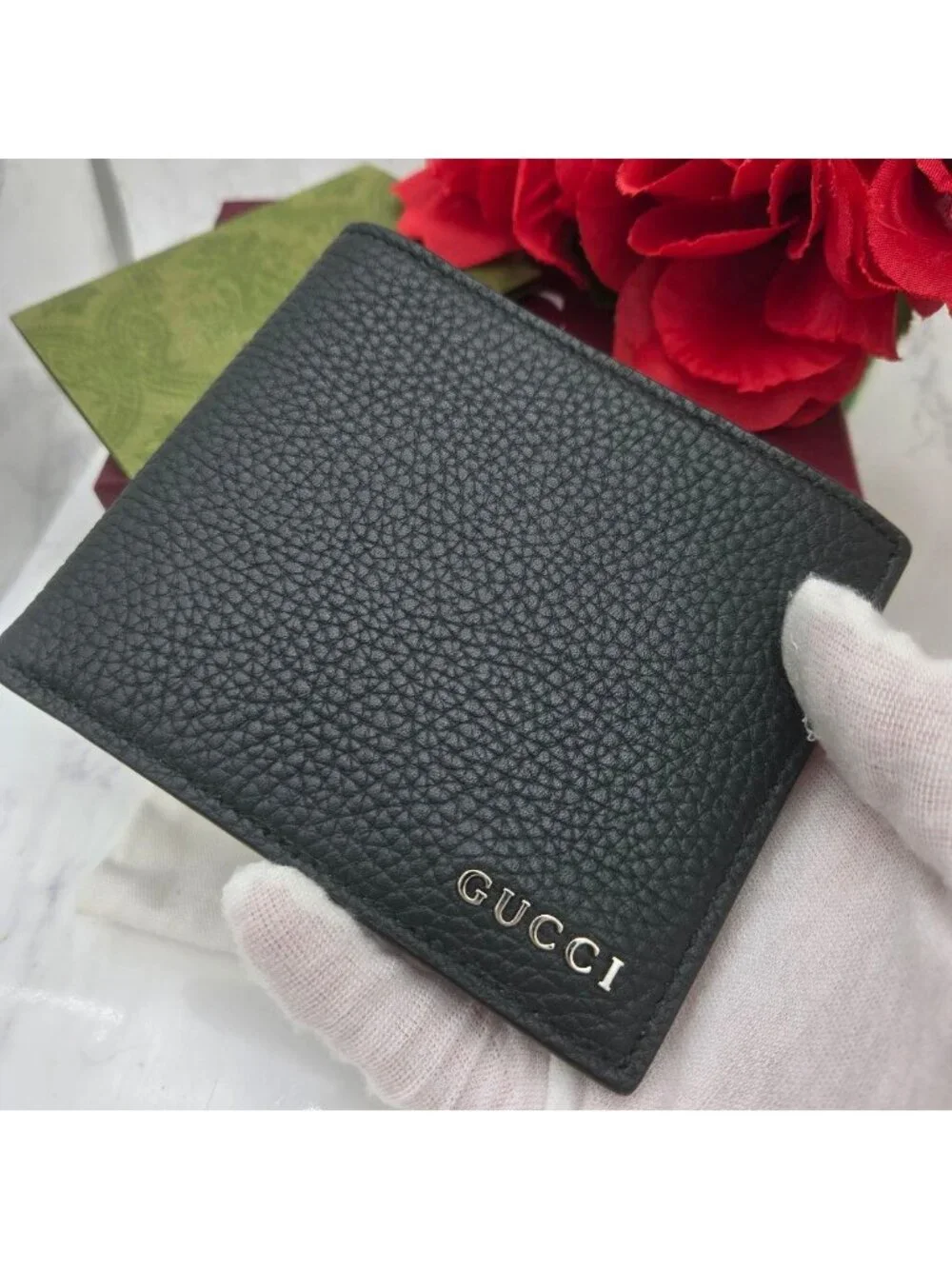 Gucci Logo Bifold Wallet Khaki Green